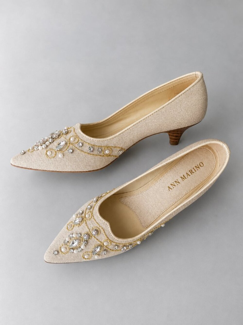 Ann Marino Linen Embellished Kitten Heels Faux Pearl Rhinestone Pumps 8.5